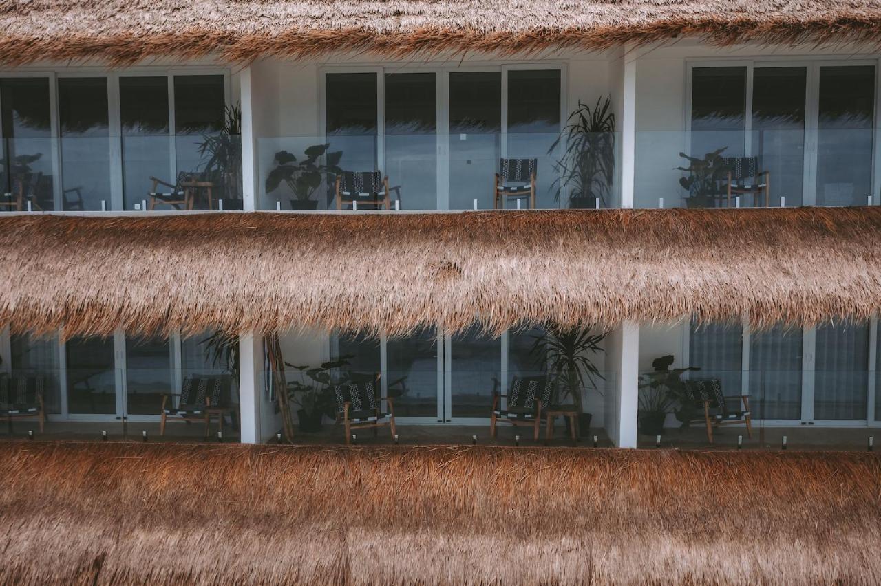 Uluwatu Legends Beachfront Resort מראה חיצוני תמונה