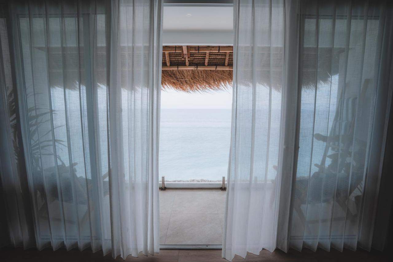 Uluwatu Legends Beachfront Resort מראה חיצוני תמונה